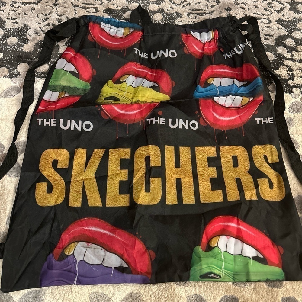 💥 2/$10 
Skechers Shoes The Uno Mouth Teeth Nylon Drawstring Backpack Knapsack